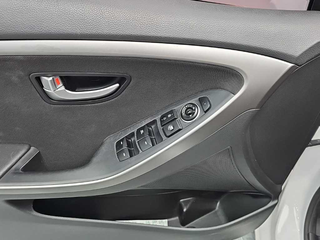 Hyundai i30 — photo 15