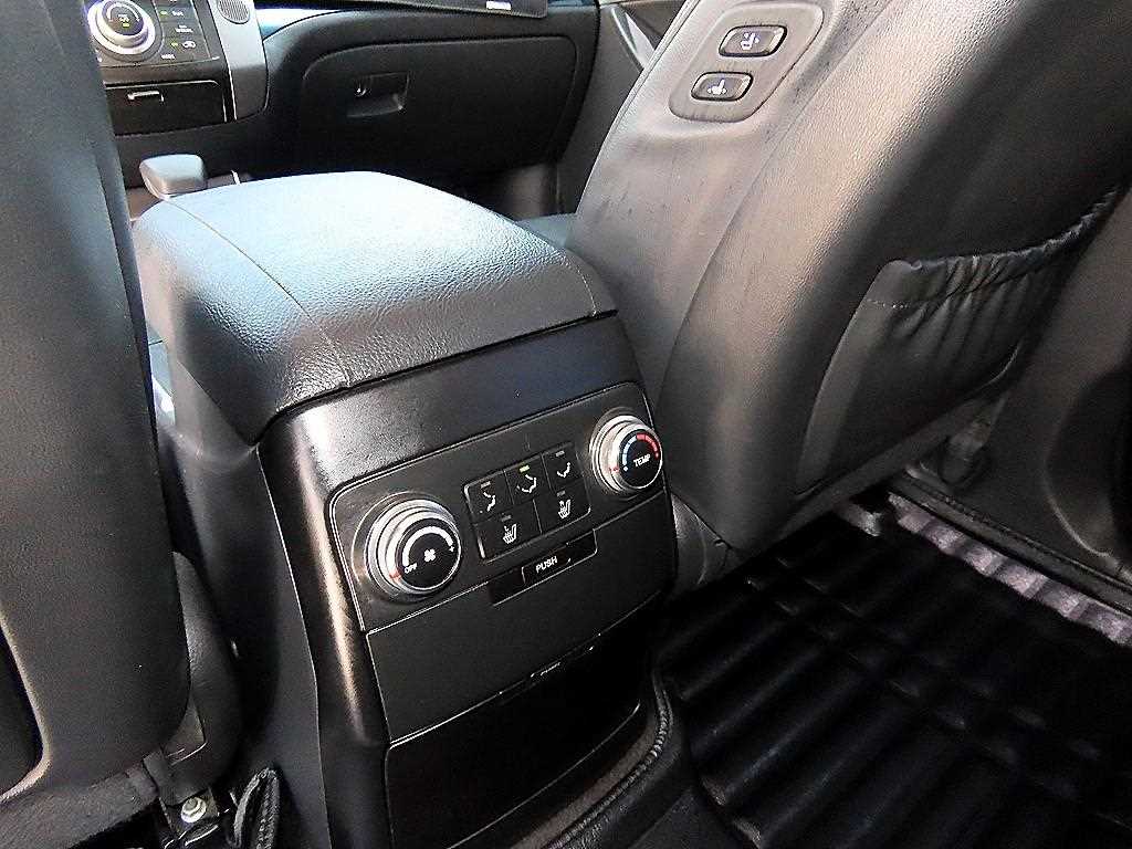 Hyundai Veracruz — photo 16