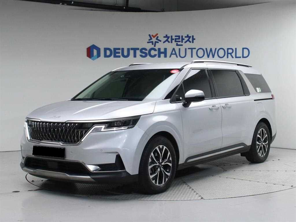 Kia Carnival — photo 01