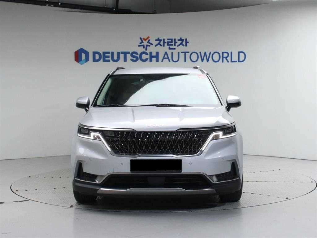 Kia Carnival — photo 03