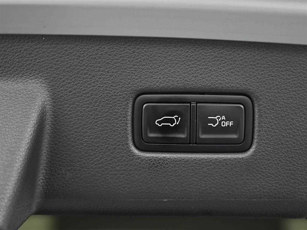 Kia Carnival — photo 20