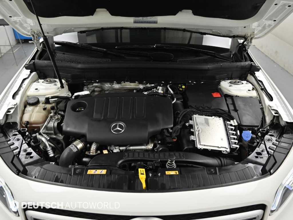 Mercedes-Benz GLB-Class — photo 06