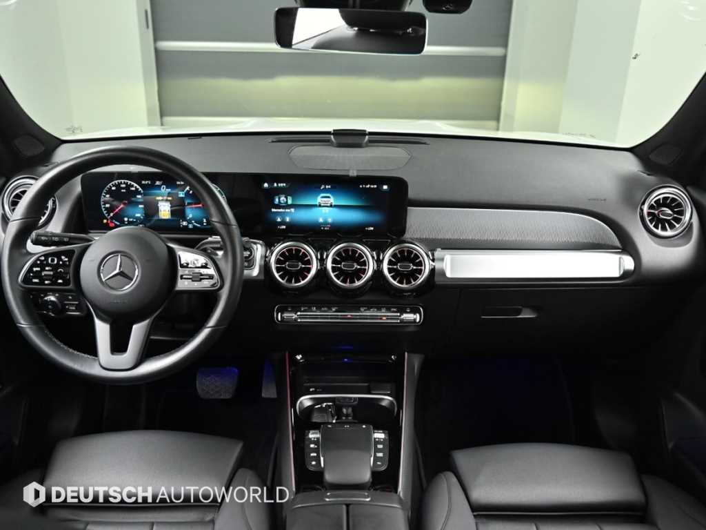 Mercedes-Benz GLB-Class — photo 07