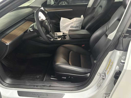 Tesla Model 3 — photo 07