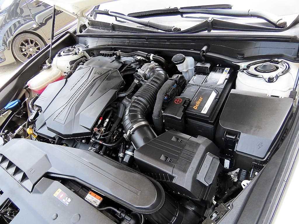 Hyundai Grandeur — photo 18