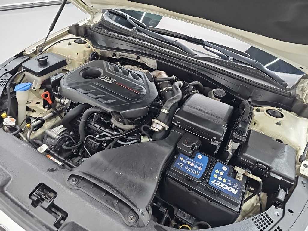 Kia K5 — photo 05