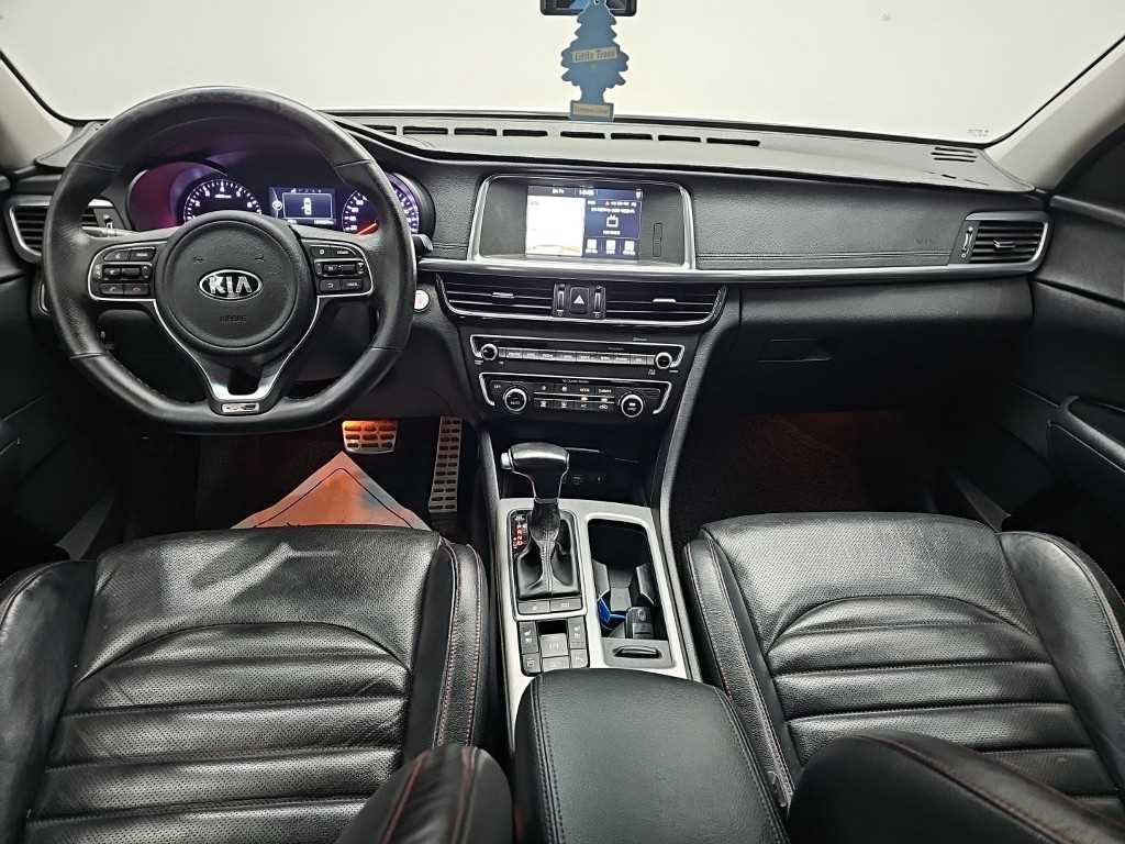 Kia K5 — photo 07
