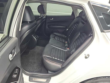Kia K5 — photo 12