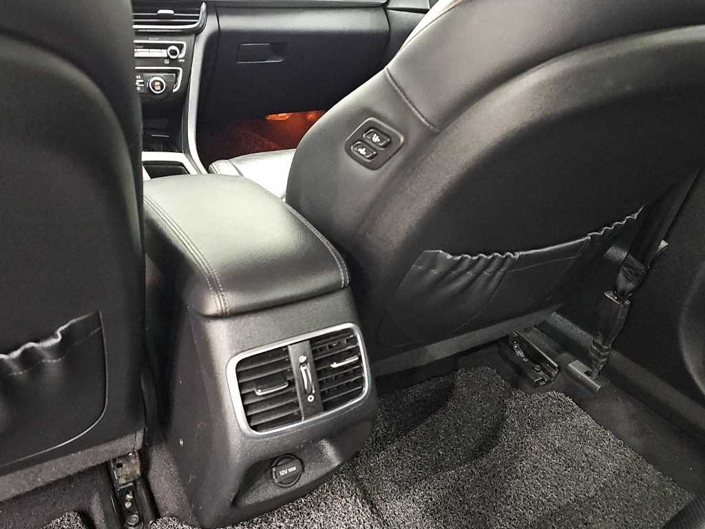 Kia K5 — photo 15