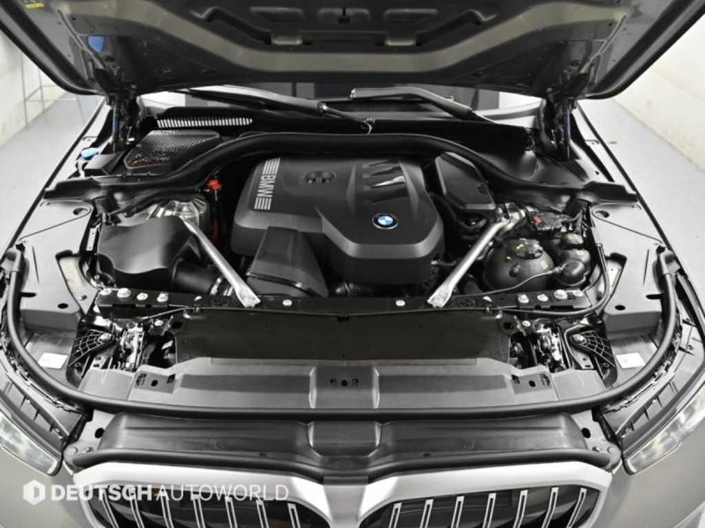 BMW 5-Series — photo 07
