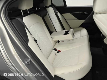BMW 5-Series — photo 12