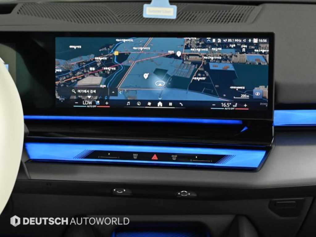 BMW 5-Series — photo 14