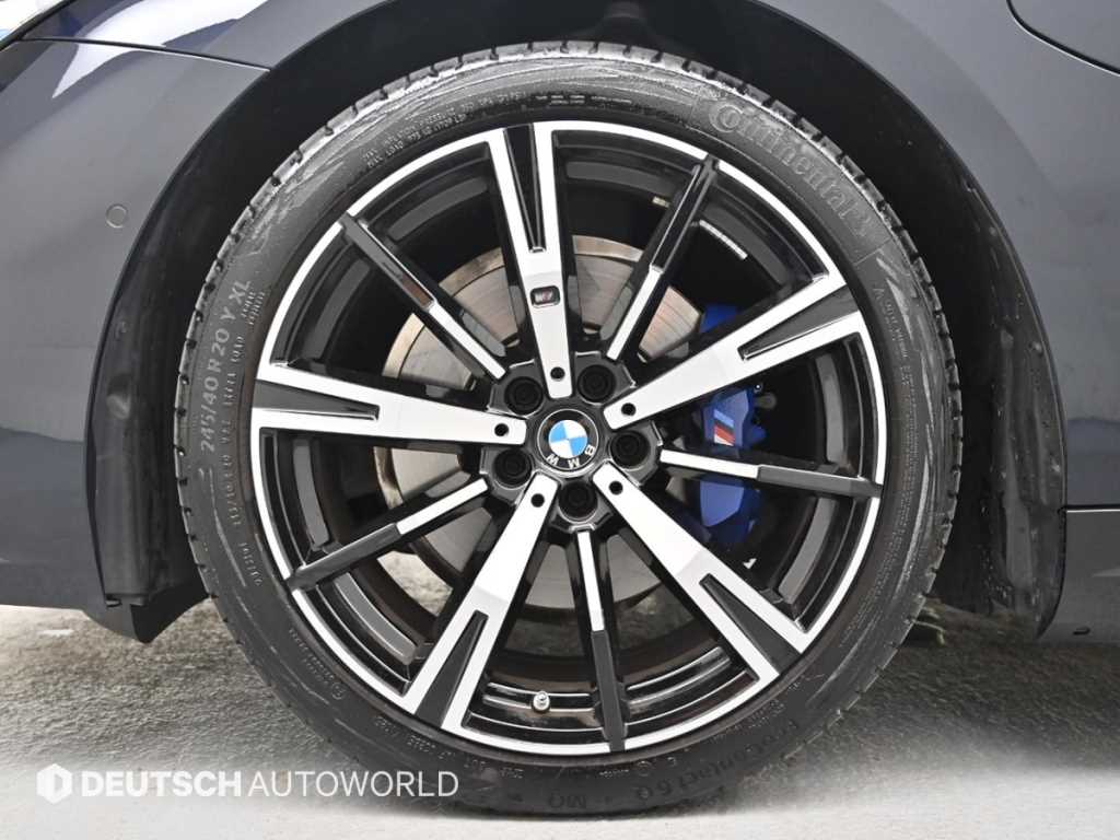 BMW 5-Series — photo 05