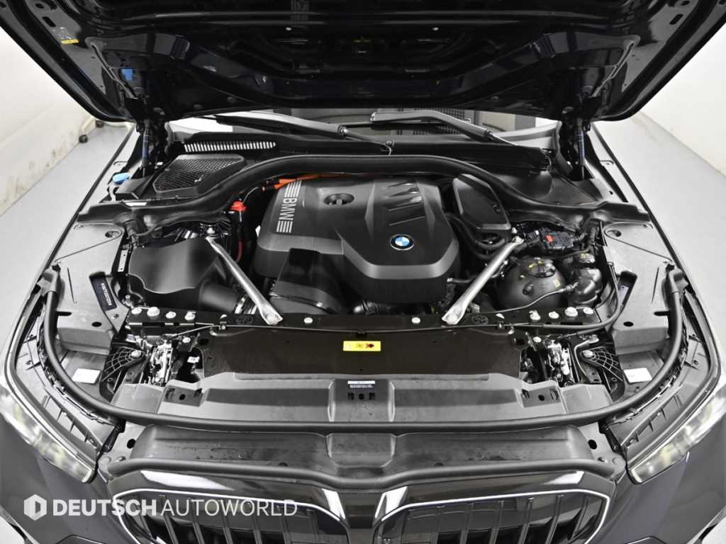 BMW 5-Series — photo 06