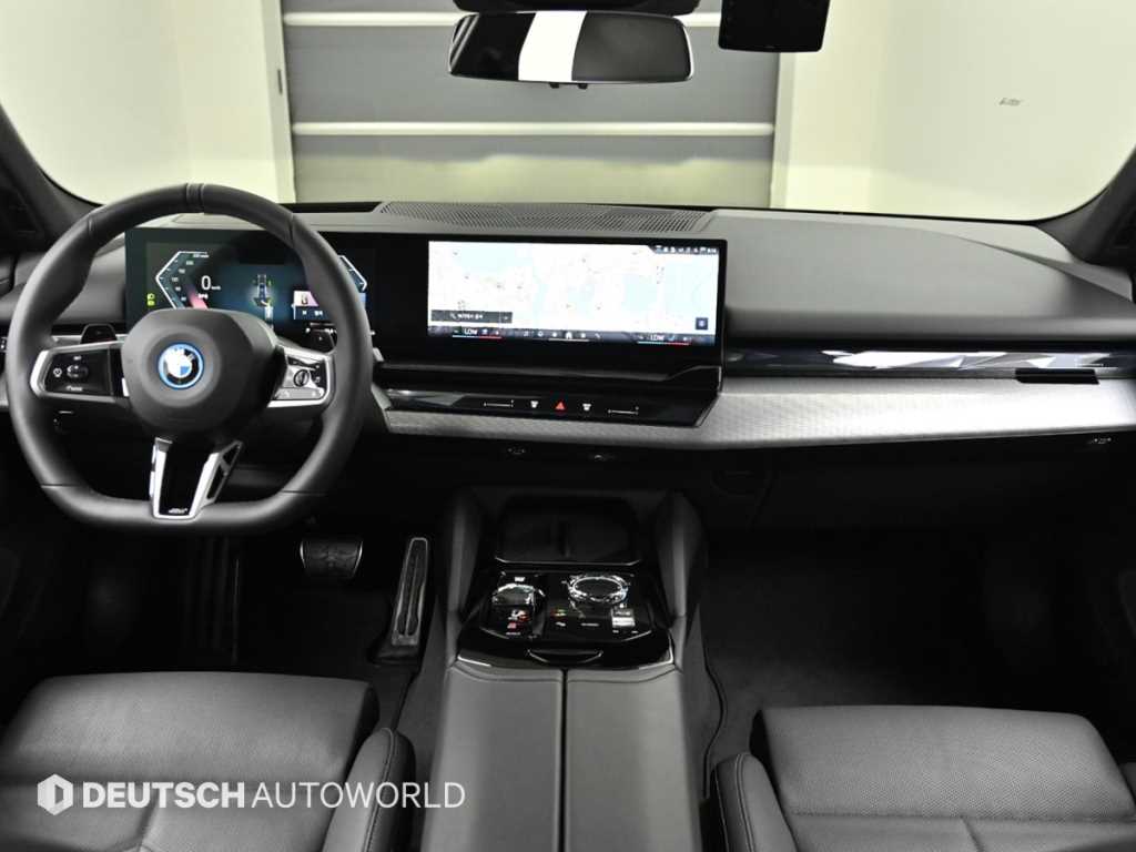 BMW 5-Series — photo 07
