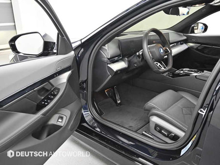 BMW 5-Series — photo 11