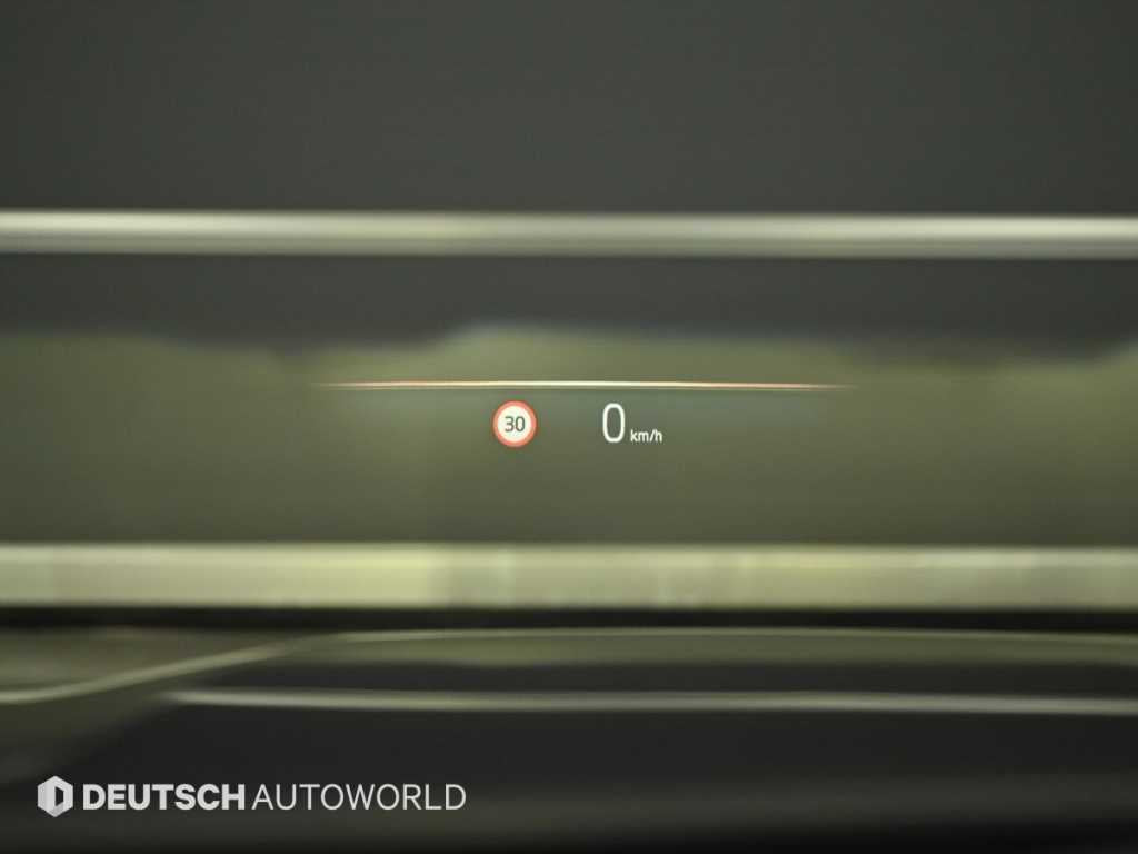 BMW 5-Series — photo 18