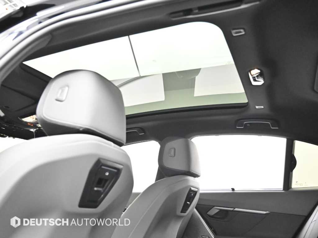 BMW 5-Series — photo 19