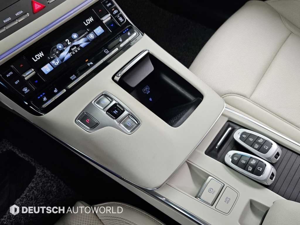 Hyundai Grandeur — photo 16