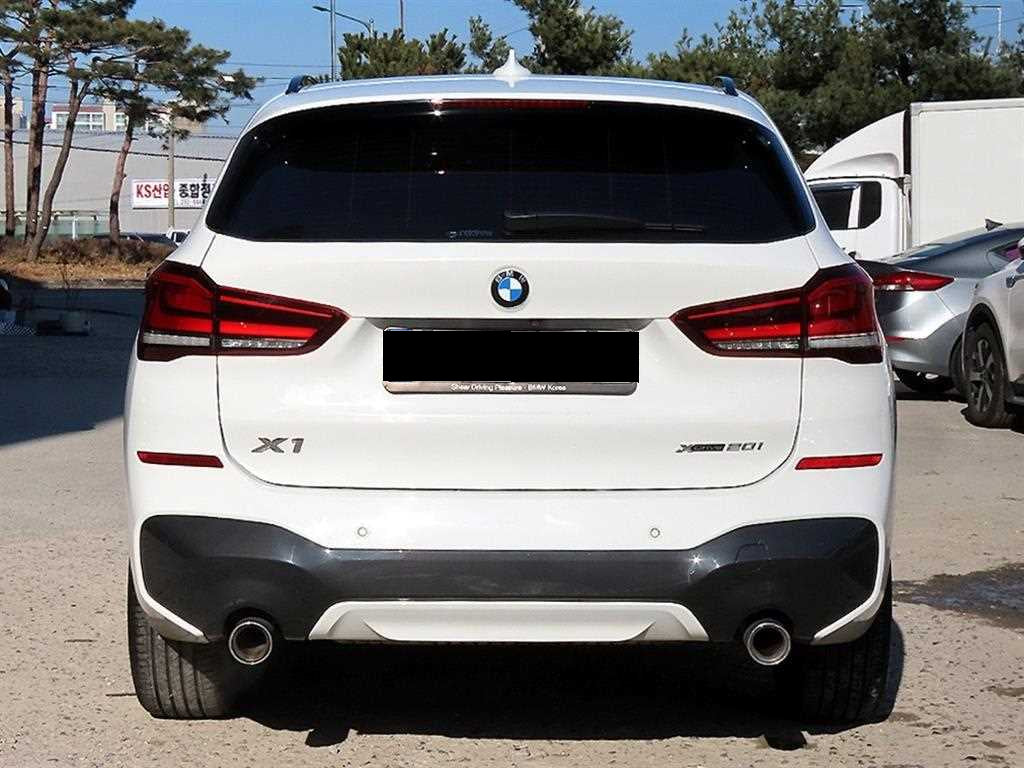 BMW X1 — photo 04