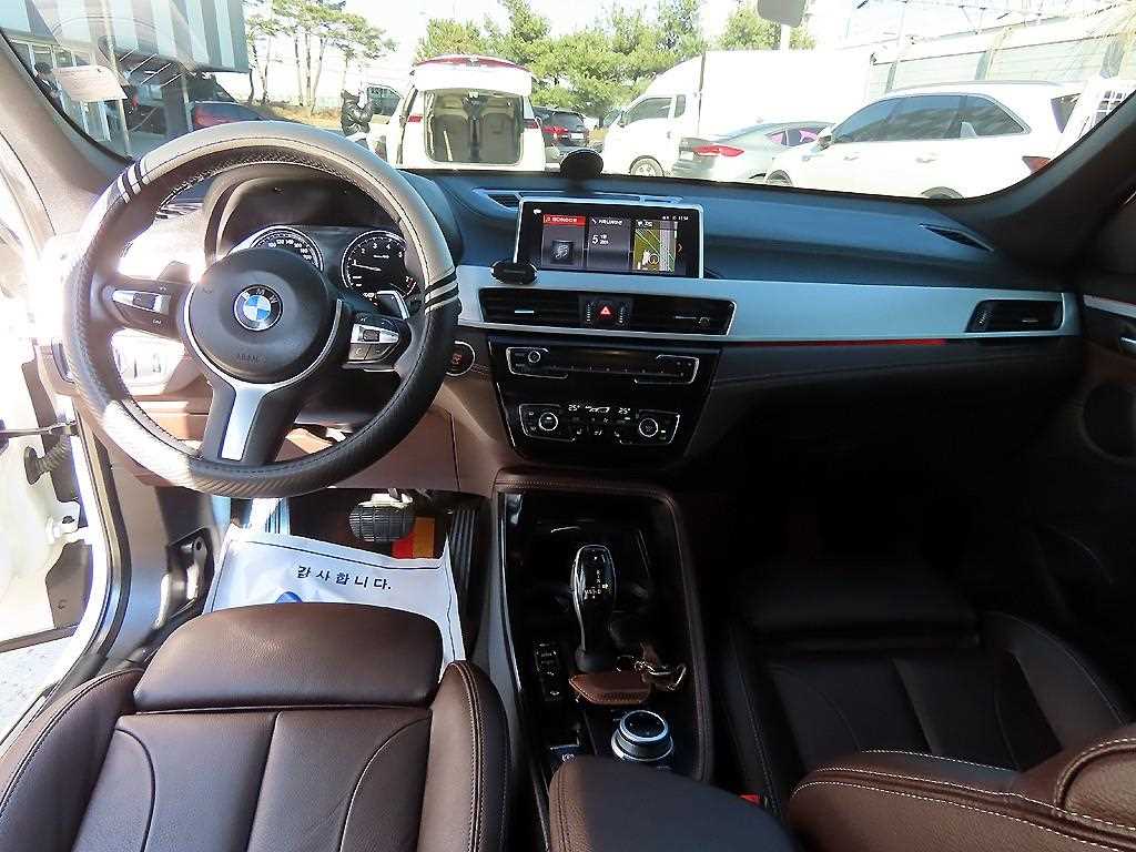 BMW X1 — photo 07