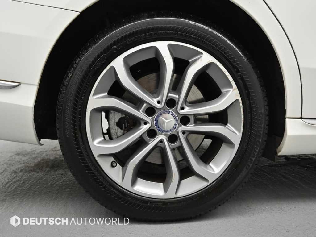 Mercedes-Benz C-Class — photo 05