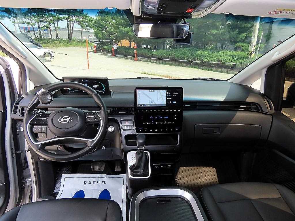 Hyundai Staria — photo 07