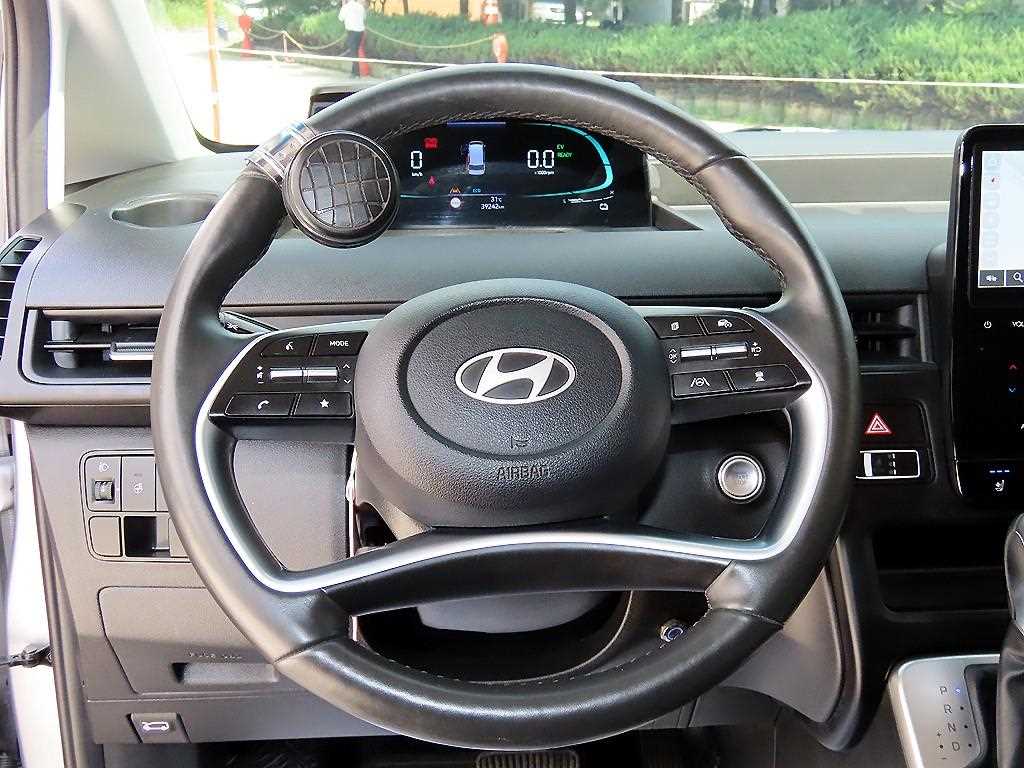 Hyundai Staria — photo 08
