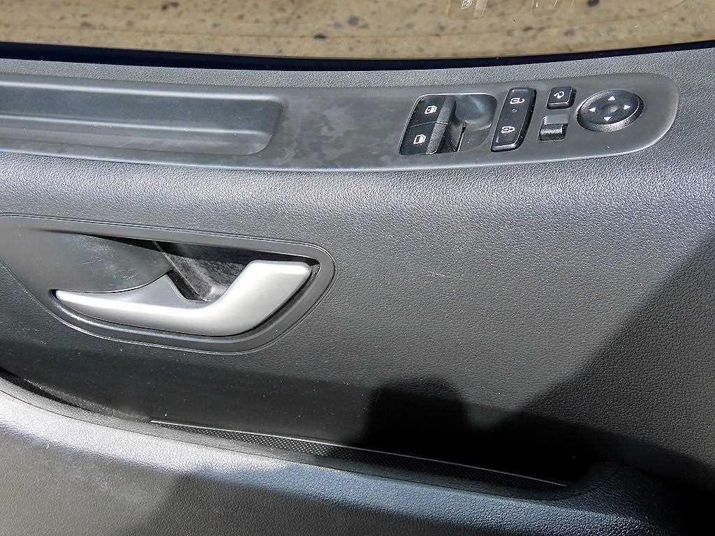 Hyundai Staria — photo 11