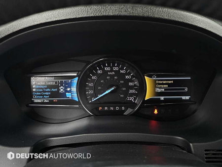 Ford Explorer — photo 08