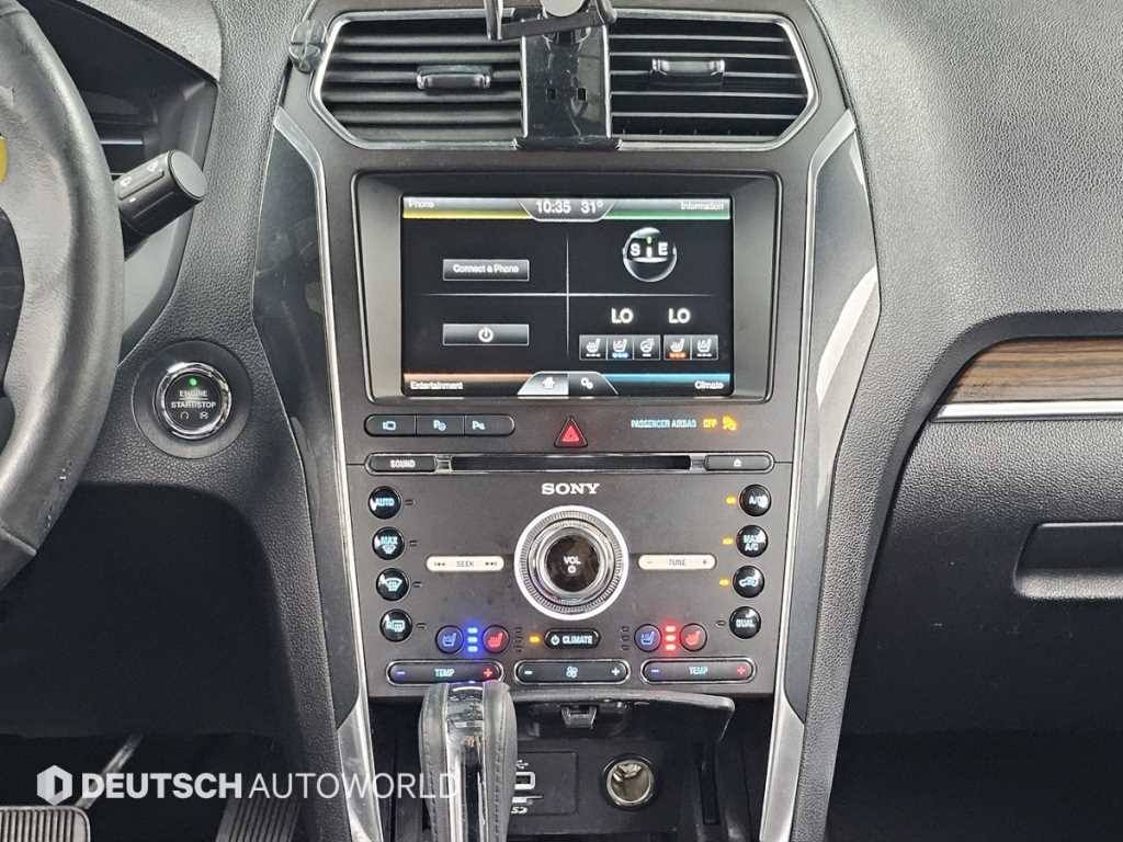 Ford Explorer — photo 14