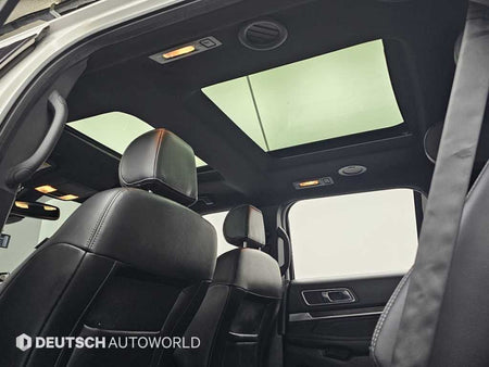 Ford Explorer — photo 18