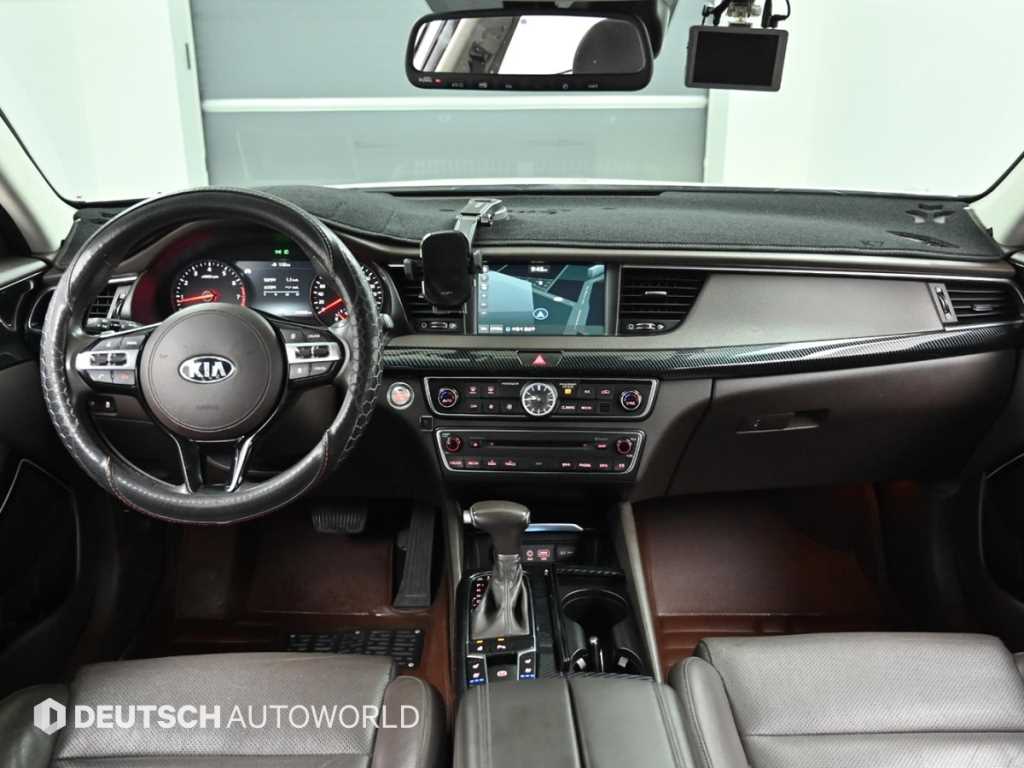 Kia K7 — photo 07