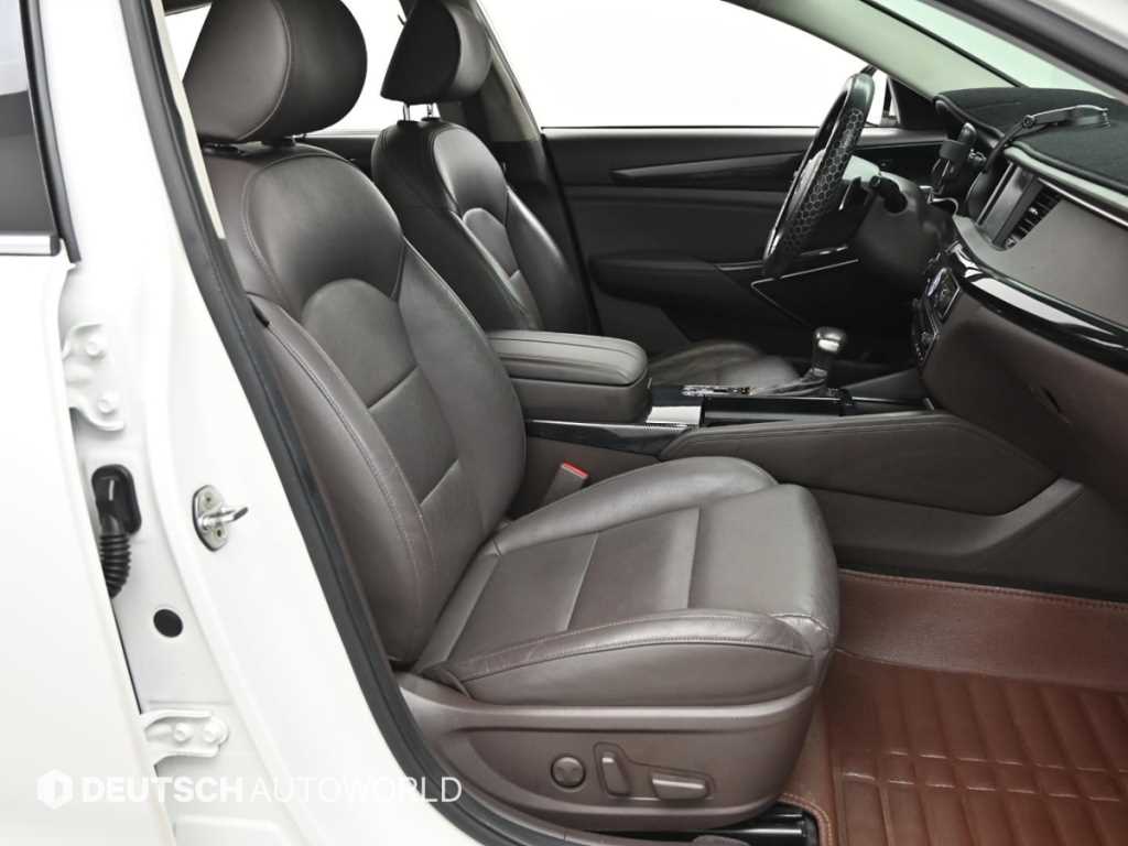 Kia K7 — photo 10