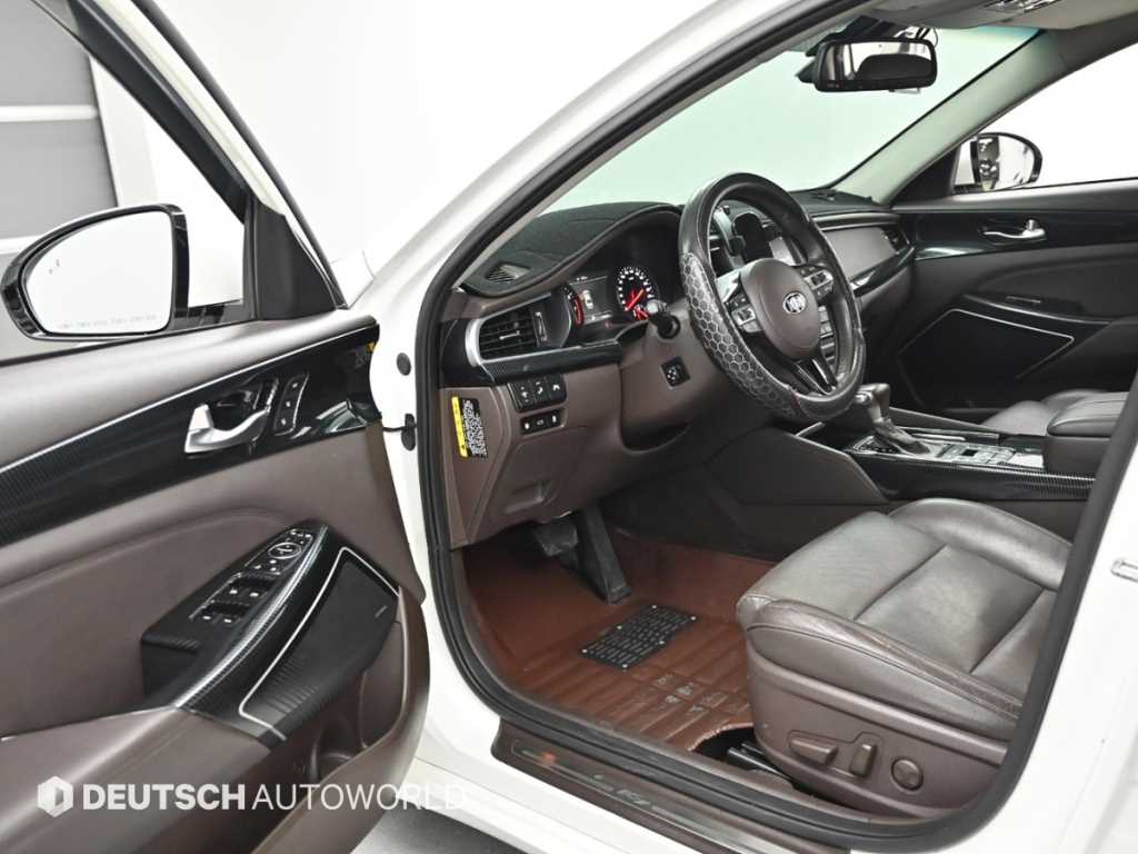 Kia K7 — photo 11