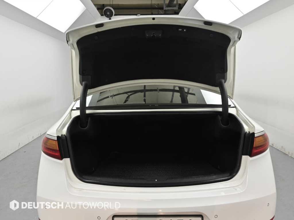 Kia K7 — photo 19