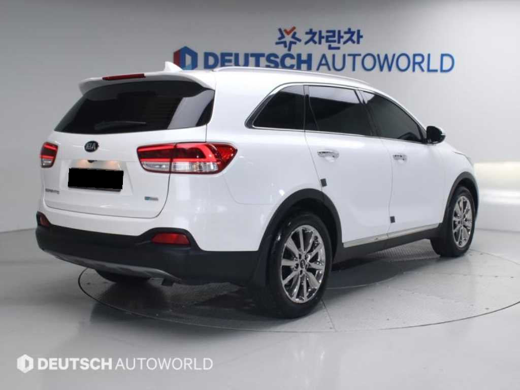 Kia Sorento — photo 02
