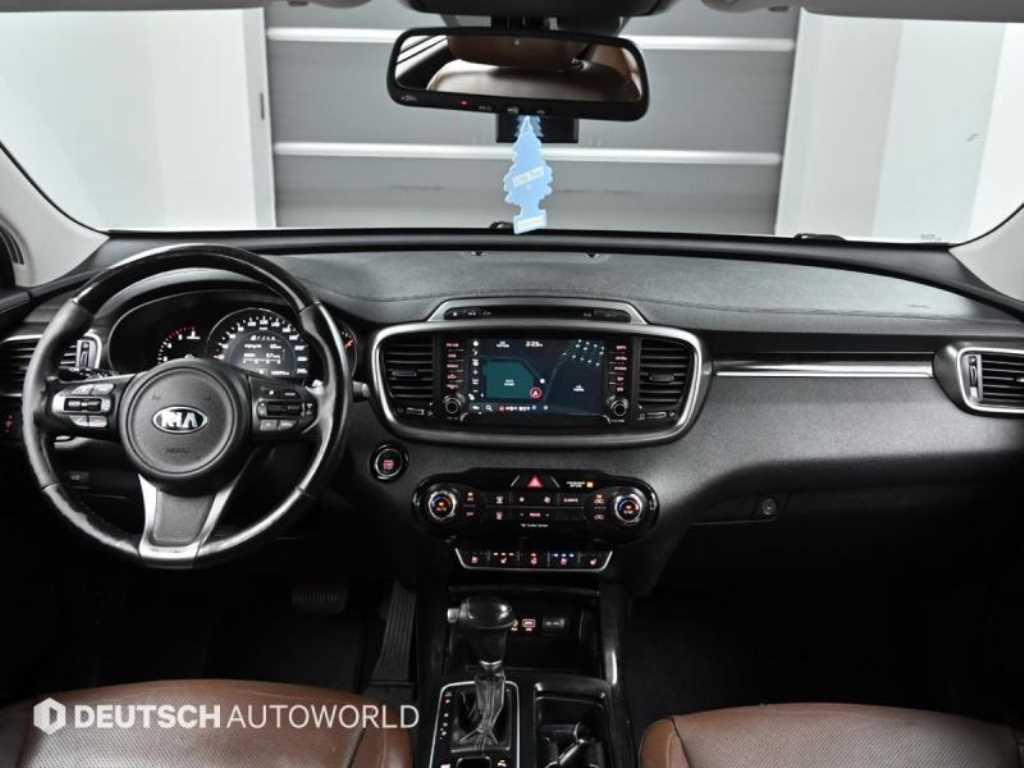 Kia Sorento — photo 07