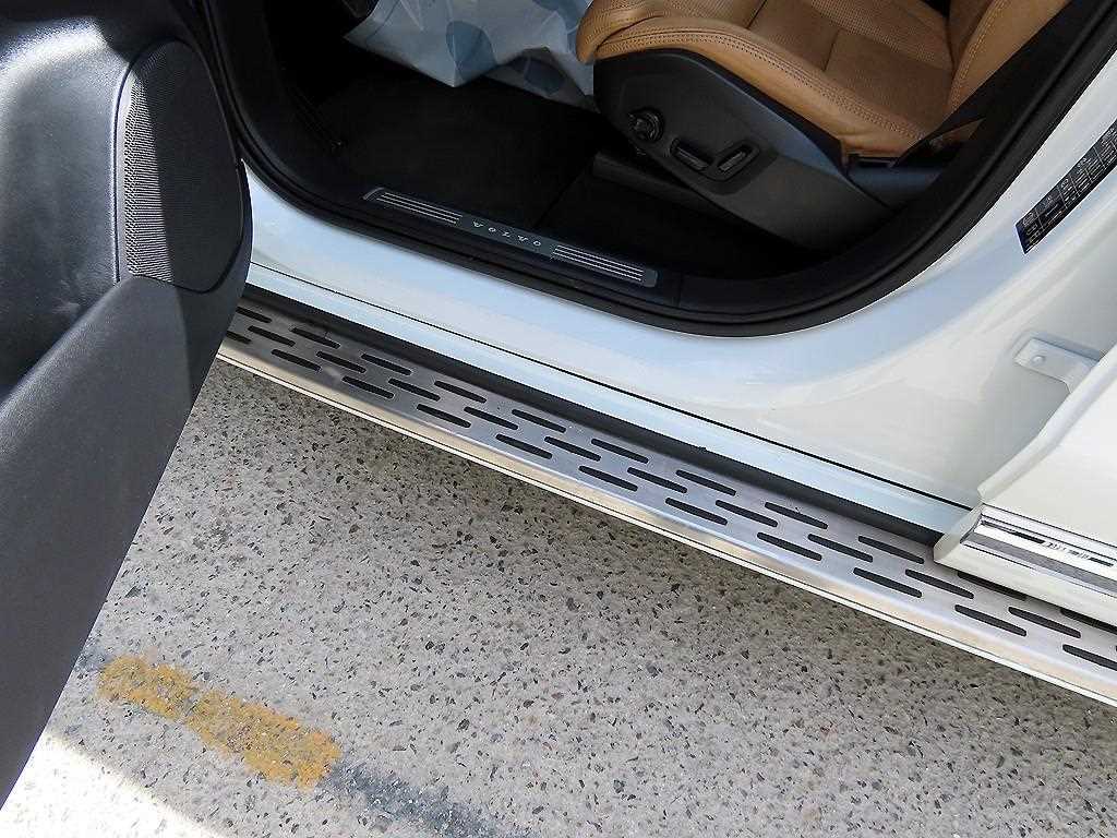 Volvo XC90 — photo 05