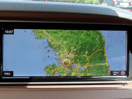 Mercedes-Benz S-Class — photo 13