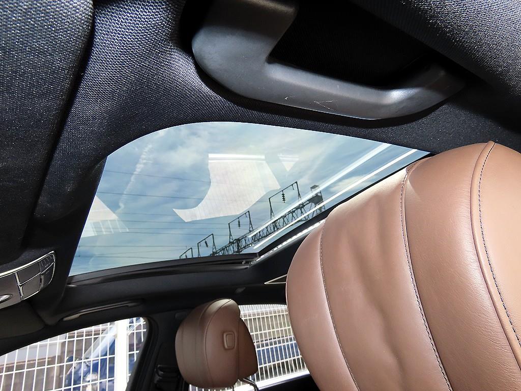 Mercedes-Benz S-Class — photo 15