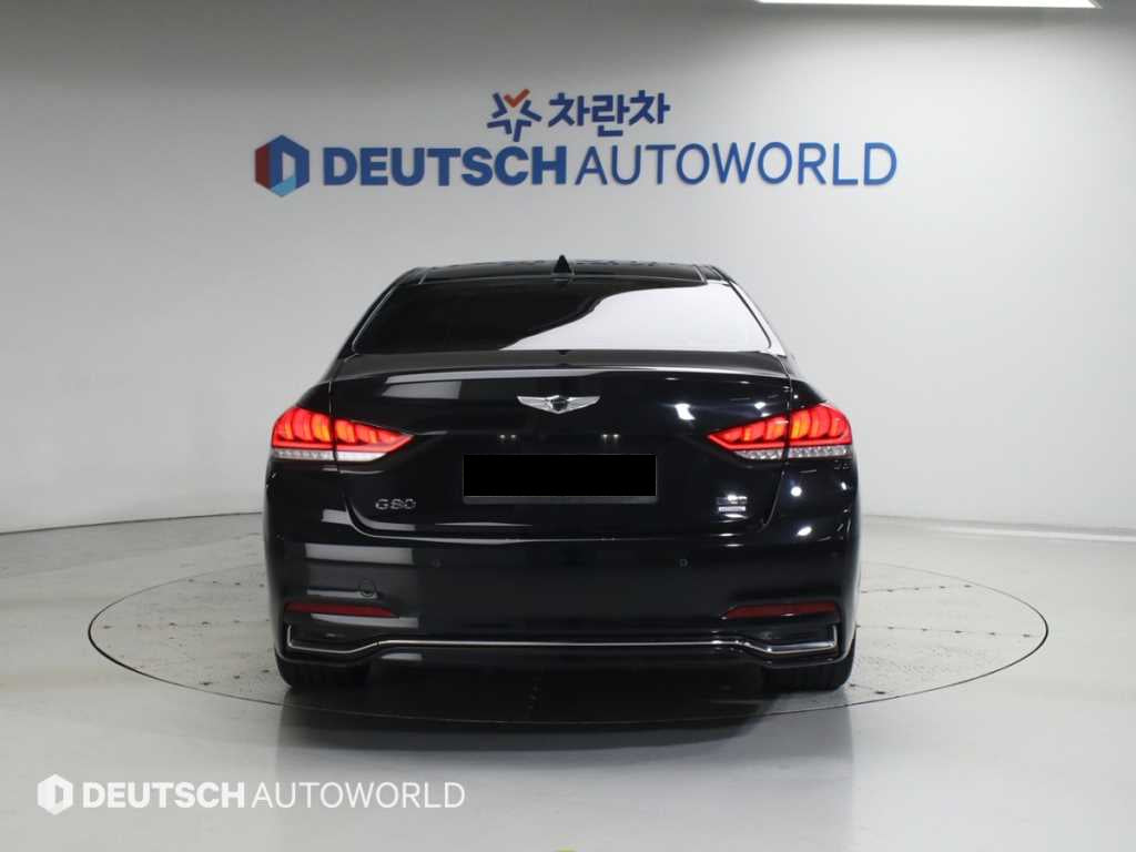 Genesis G80 — photo 04