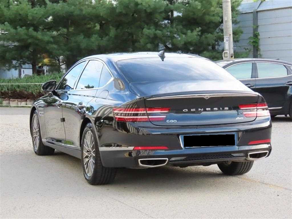 Genesis G80 — photo 03