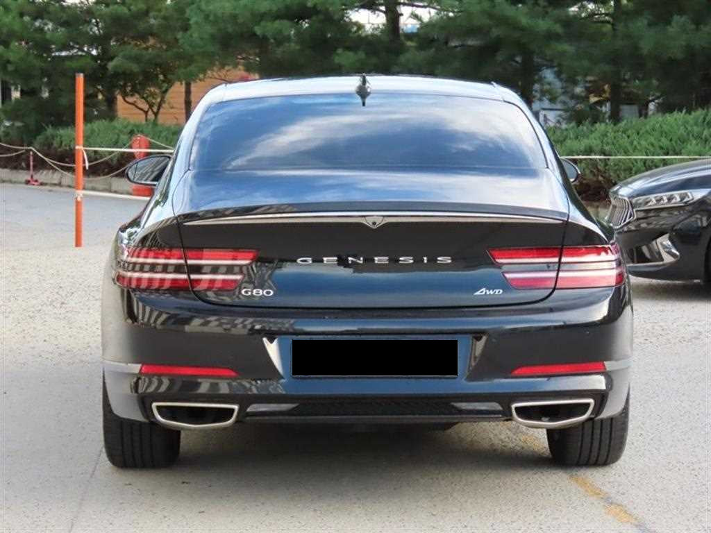 Genesis G80 — photo 04