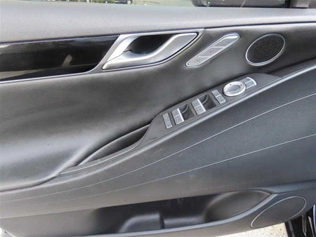 Genesis G80 — photo 07