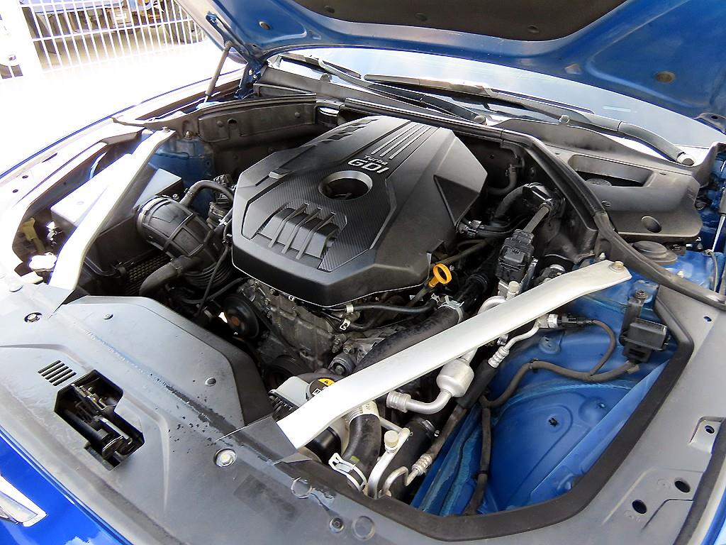 Genesis G70 — photo 19