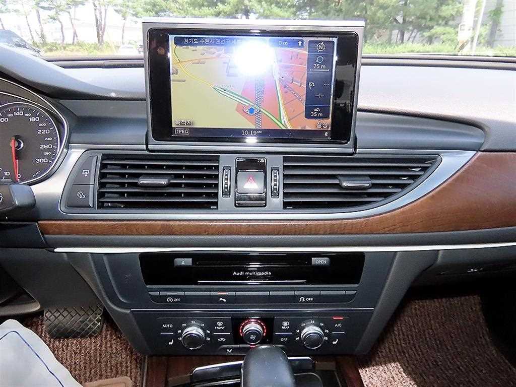 Audi A6 — photo 13