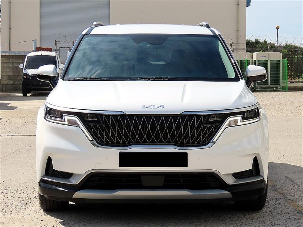 Kia Carnival — photo 01