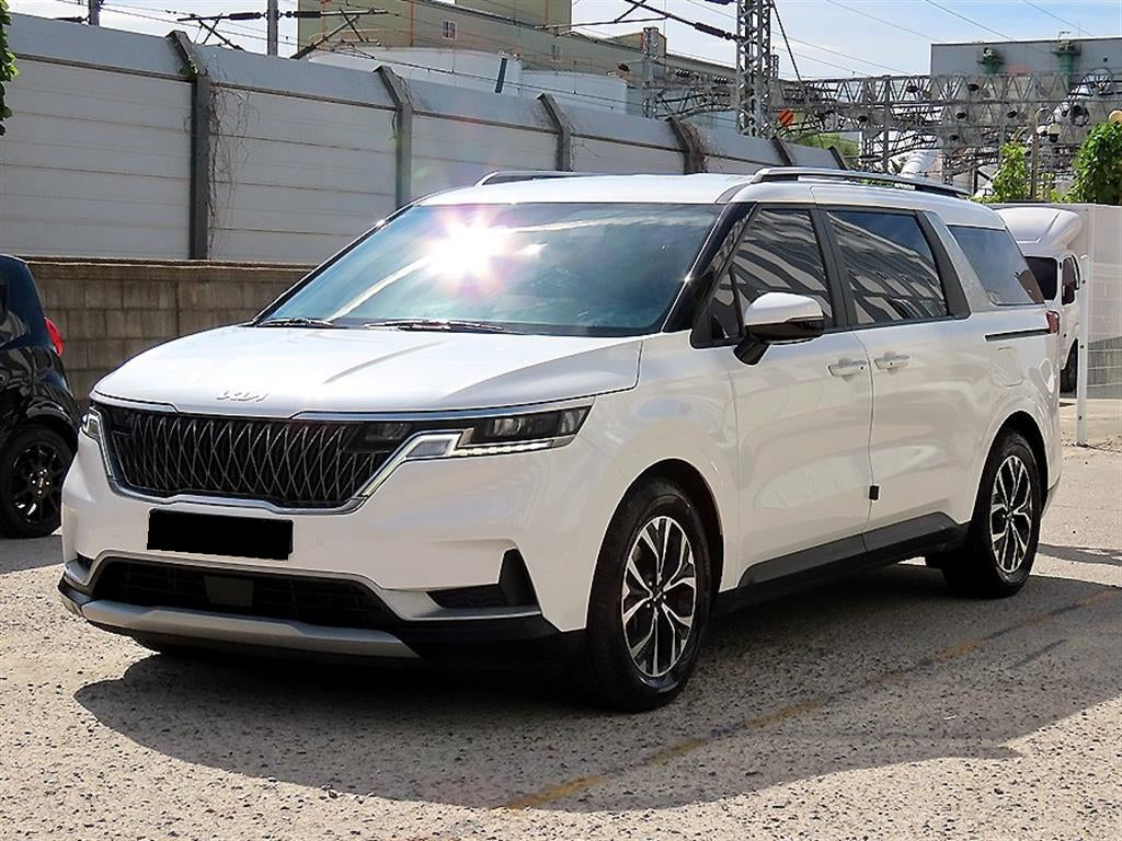 Kia Carnival — photo 02