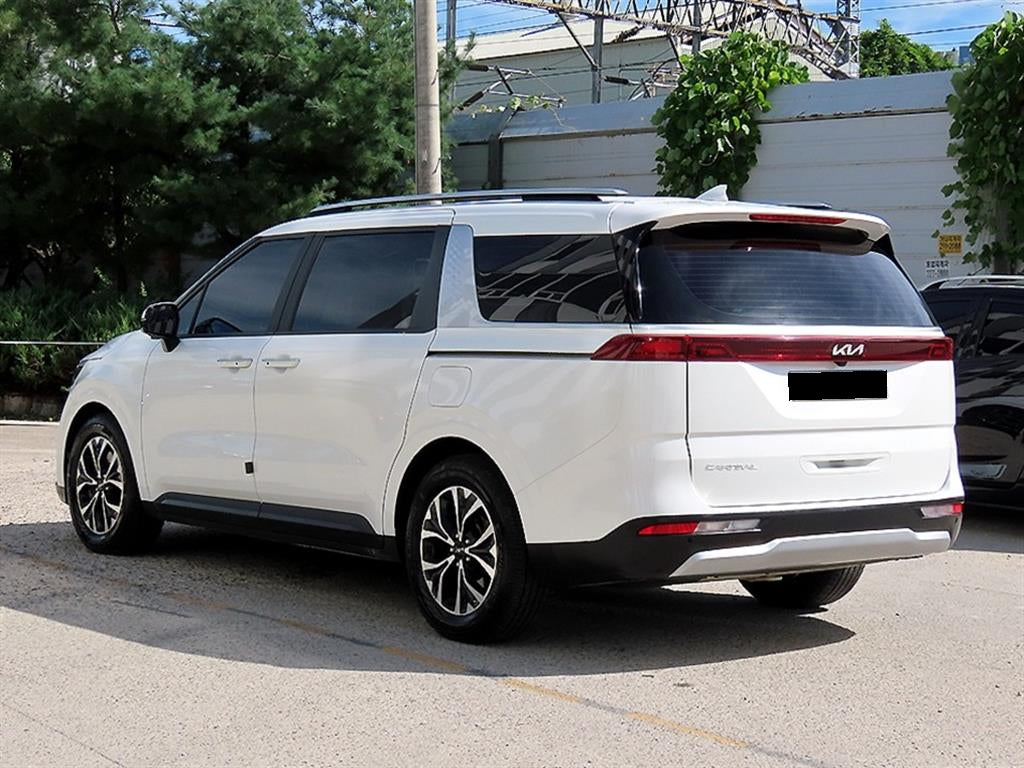 Kia Carnival — photo 03